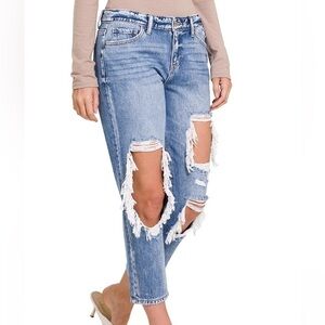 Zenana Women’s Light Wash Mid Rise Distressed Boyfriend Cropped Denim Jeans